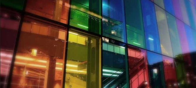 Usos del vidrio a color y con texturas en arquitectura